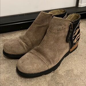 Sorel Men's Tan Suede Ankle Boots